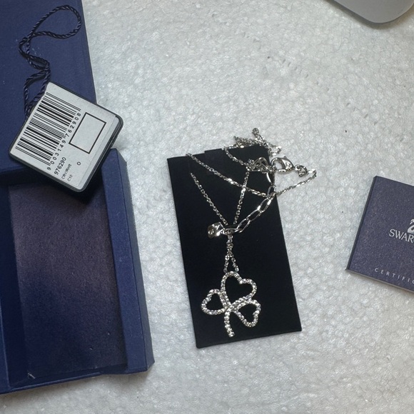 Swarovski Clover Necklace 38557, 42.5cm, , Waterproof, New in a Box - Picture 12 of 12